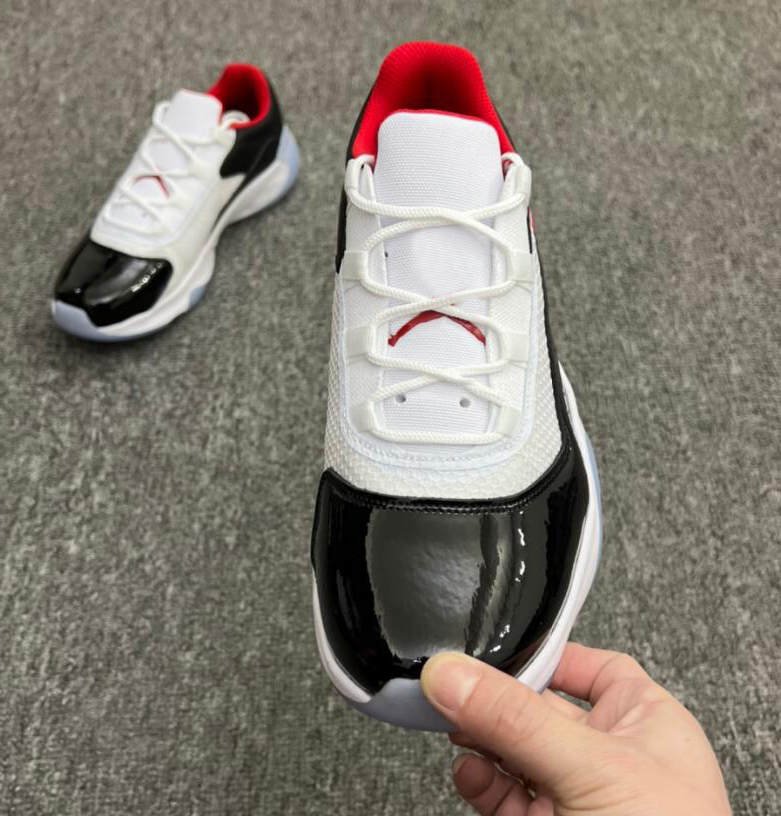 Designer Shoes top Quality 11 Low CMFT Black Gold Sports 11s Men womens Concord Barely Green Bred White Black Legend Blue Outdoor Basketball, 03
Designer Shoes top Quality 11 Low CMFT Black Gold Sports 11s Men womens Concord Barely Green Bred White Black Legend Blue Outdoor Basketball, 03