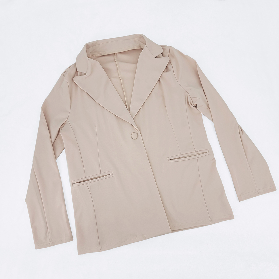 Women Suits for Work 2 Piece Pants Open Front Long Sleeve Blazers and Solid Short Pants Suit Sets