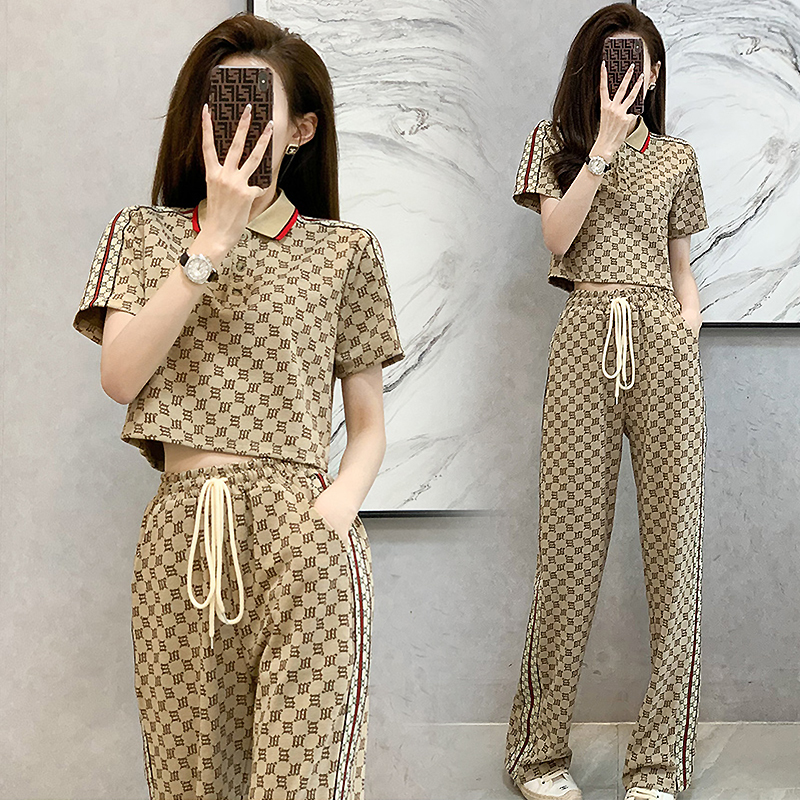 High Fashion 2022 Summer Clothes for Women New Short Sleeve Top Long Pants Two Piece Set Large Size Letter Print, Photo color
High Fashion 2022 Summer Clothes for Women New Short Sleeve Top Long Pants Two Piece Set Large Size Letter Print, Photo color