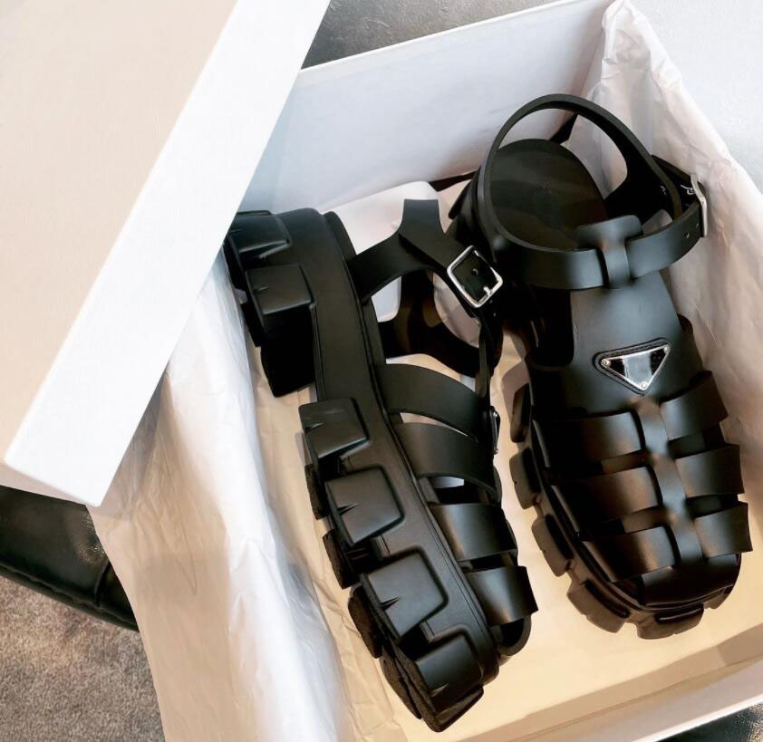 Women Roman sandal Foam triangle sandals monolith Shoes brushed leather black white leathers high heels platform flats wedge shoe
Women Roman sandal Foam triangle sandals monolith Shoes brushed leather black white leathers high heels platform flats wedge shoe