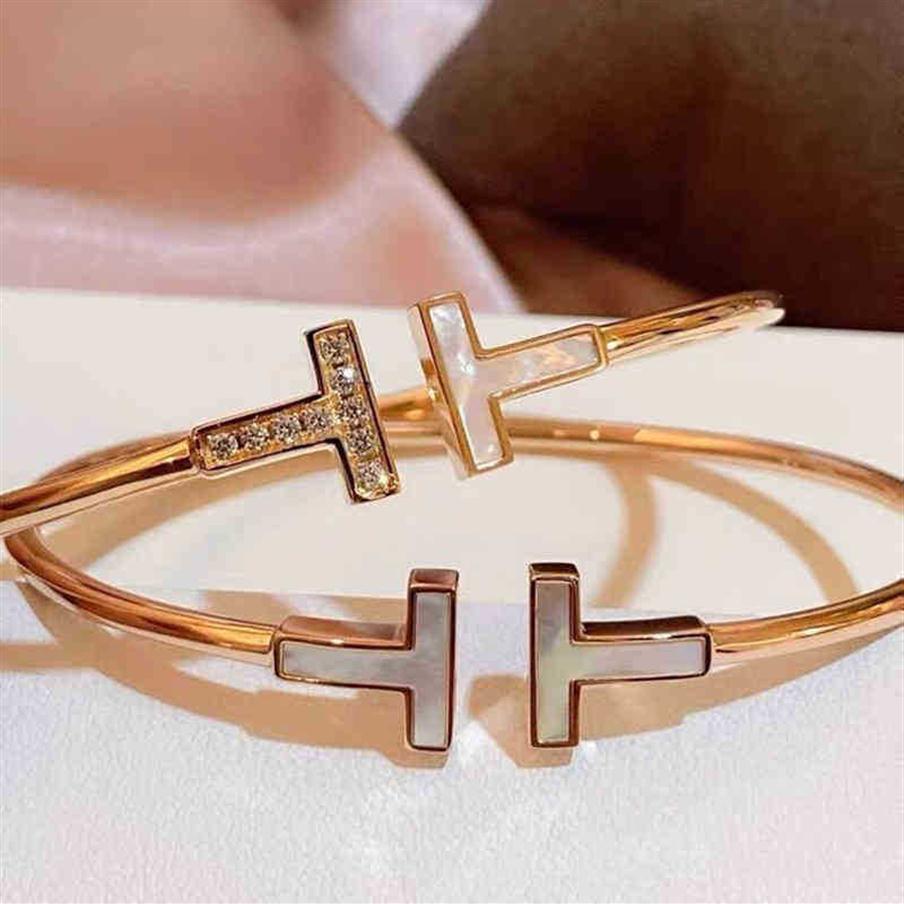 selling ti ffany 2022 women double ts925 sterling silver plated rose gold open bracelet net red diamond white fritillaria high208n
selling ti ffany 2022 women double ts925 sterling silver plated rose gold open bracelet net red diamond white fritillaria high208n