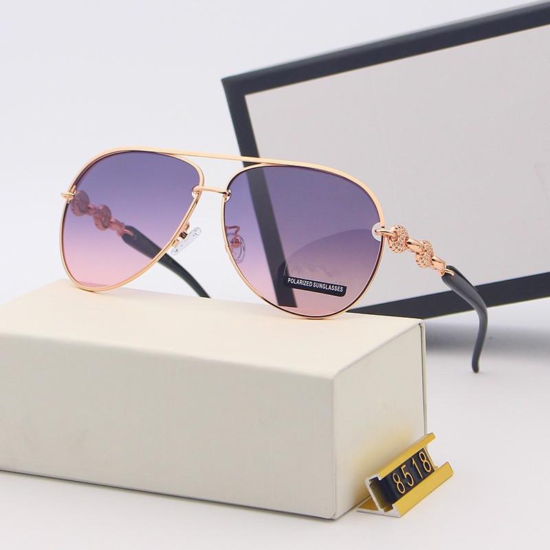 Top luxury Sunglasses polaroid lens designer womens Mens Goggle senior Eyewear For Women eyeglasses frame Vintage Metal Sun Glasses With Box78453
Top luxury Sunglasses polaroid lens designer womens Mens Goggle senior Eyewear For Women eyeglasses frame Vintage Metal Sun Glasses With Box78453
