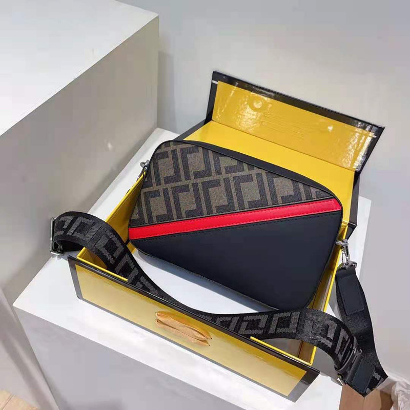 Designer Shoulder Bag Men and Women Camera Bags Top Quality Purse Messenger Pocket Fashion Crossbody Purses PVC Cow Leather Material Casual Packs, Red 
Designer Shoulder Bag Men and Women Camera Bags Top Quality Purse Messenger Pocket Fashion Crossbody Purses PVC Cow Leather Material Casual Packs, Red