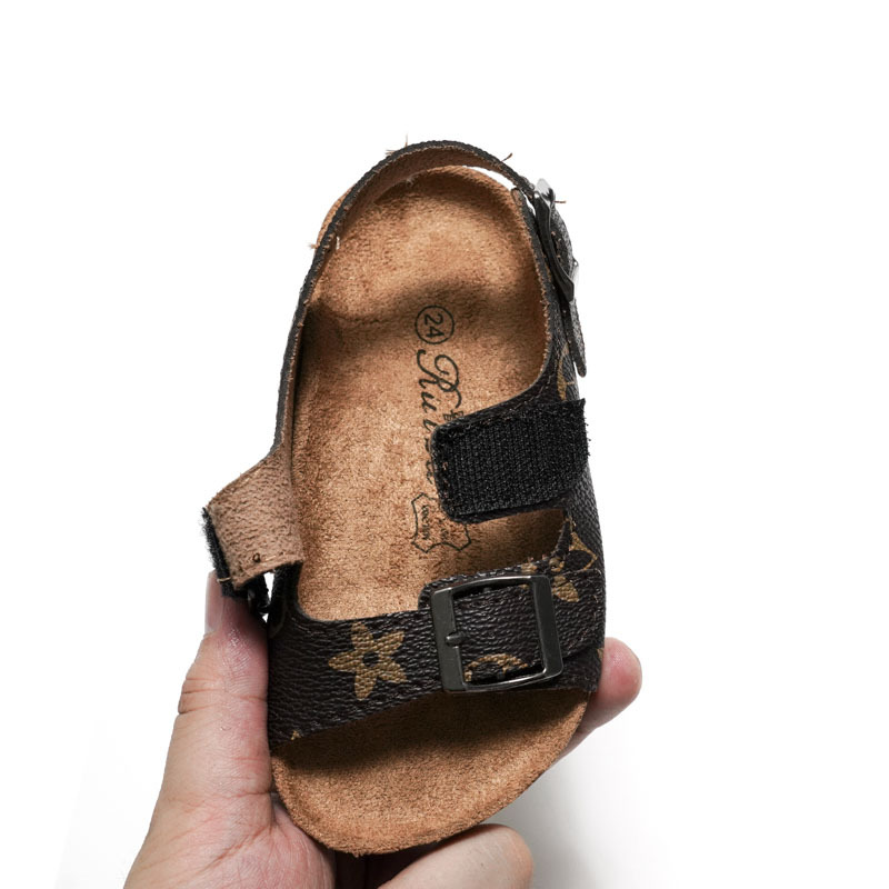 24 Kids Toddler Shoes Child Sizes Pu Leather Sandals Boys Girls Youth Summer Flat Sandal Anti Skid Beach Bath Outdoor Running Slides Slipper z250708U9
