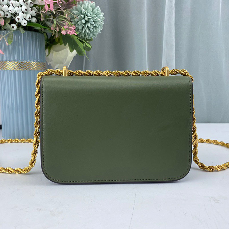 Genuine Leather lady Flap Bag Luxury Designer shoulder Crossbody Bags Women Chain handbag Embroidery High Quality ladies small square bag purse
Genuine Leather lady Flap Bag Luxury Designer shoulder Crossbody Bags Women Chain handbag Embroidery High Quality ladies small square bag purse