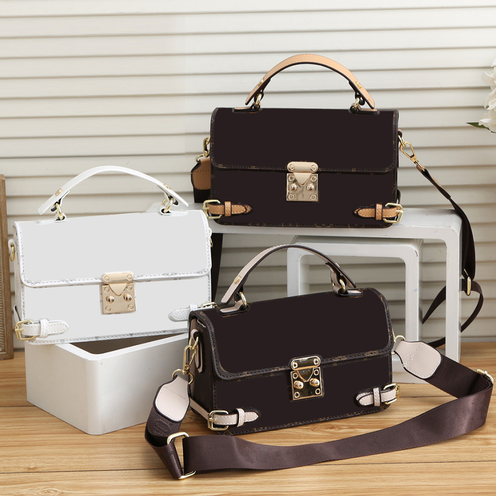 Louiseity Viutonity top quality Bags Designer Lvs Women handbags luxurious crossbody Designers Bag leather shoulder flap classic clutch wallets purse
Louiseity Viutonity top quality Bags Designer Lvs Women handbags luxurious crossbody Designers Bag leather shoulder flap classic clutch wallets purse