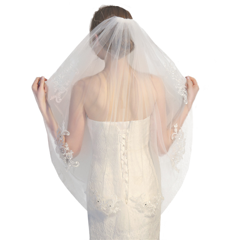 Single Layer White Wedding Bridal Veil Crystal Beaded Short Bridal Veils with Lace Appliques Head For Decor