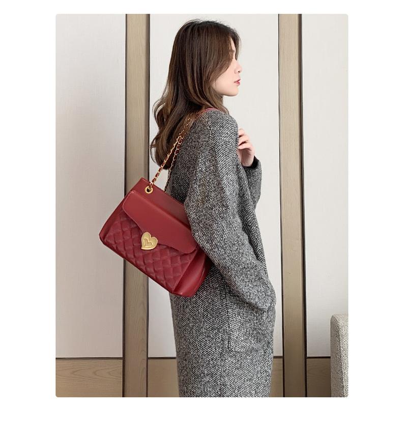 Evening Bags Red Big Bag Wedding Female Trend 2022 Chain Tote Shoulder Messenger Bridal Fashion, Black
Evening Bags Red Big Bag Wedding Female Trend 2022 Chain Tote Shoulder Messenger Bridal Fashion, Black