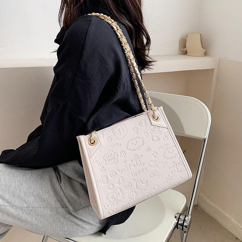 Evening Bags Large Capacity Shoulder Crossbody Messenger For Women Handbags Tote Female Luxury Designer Purses Travel High Quality, Black
Evening Bags Large Capacity Shoulder Crossbody Messenger For Women Handbags Tote Female Luxury Designer Purses Travel High Quality, Black