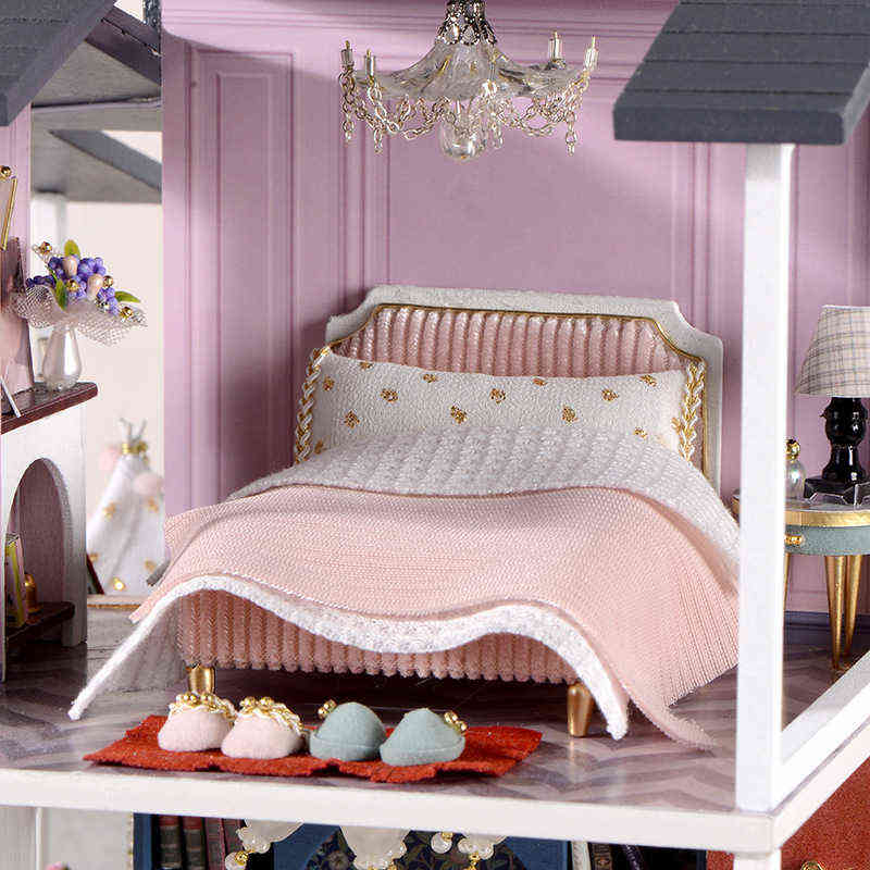 Big Doll House Furniture Miniature Building Kits Diy Dollhouse Kit Roombox Villa Garden Wood Houses Toy For Children Adult Gifts AA220325