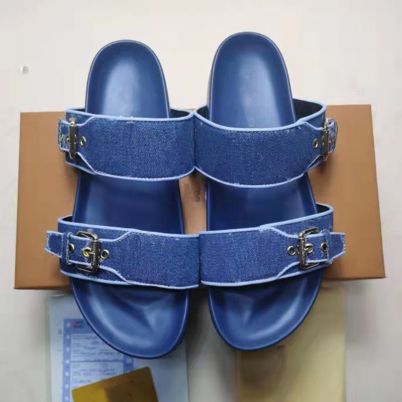 Designer Sandals Designer Woman Slides Luxury fashion brand BOM DIA Flat Sandal Size 35-42 model HY06
Designer Sandals Designer Woman Slides Luxury fashion brand BOM DIA Flat Sandal Size 35-42 model HY06