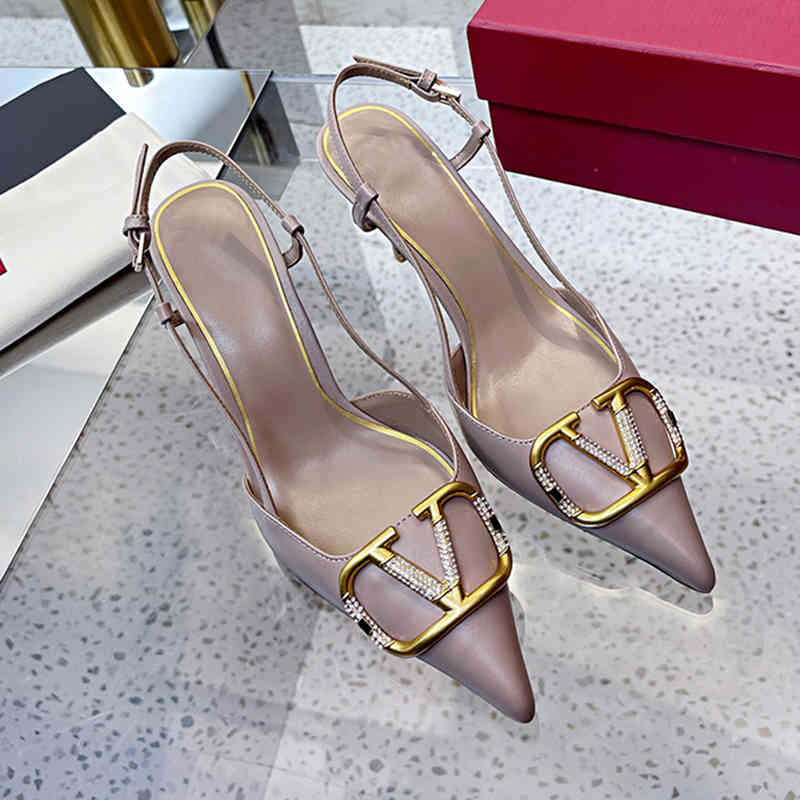 Valentinnos Shoes Metal Women Golden Heels Pointed Sandals Age Slides V-button Luxury High Designer Heels Women's Thin Heel Shallow White A7CX, Black leather shoes
Valentinnos Shoes Metal Women Golden Heels Pointed Sandals Age Slides V-button Luxury High Designer Heels Women's Thin Heel Shallow White A7CX, Black leather shoes