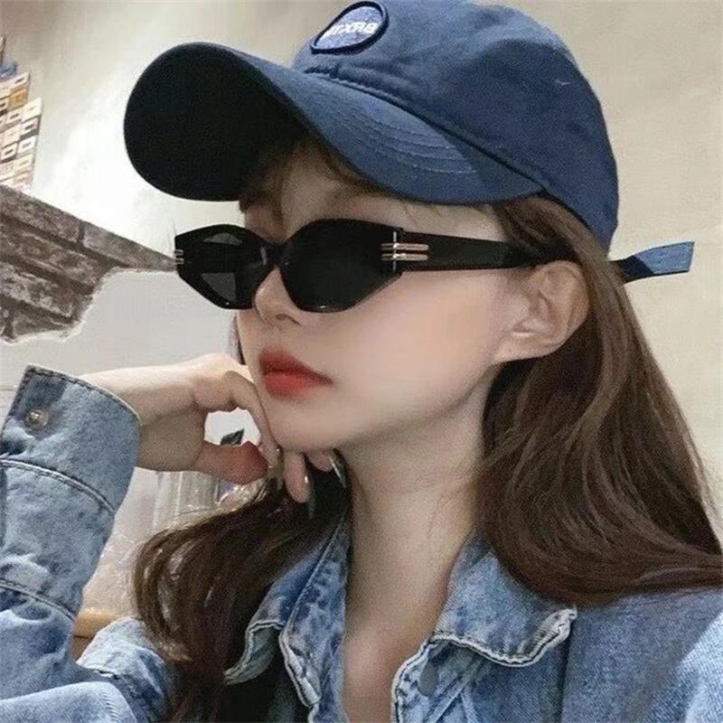 Sunglasses Cat Eye Women Travel Small Sun Glasses For Men Vintage Irregular Eyeglasses Black Green GogglesSunglassesSunglasses
Sunglasses Cat Eye Women Travel Small Sun Glasses For Men Vintage Irregular Eyeglasses Black Green GogglesSunglassesSunglasses