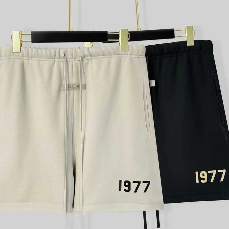 2022 Fashion Brand Design Essential Summer Shorts Street Eighth Season Flocking 1977 Printed 100% Cotton High Quality Men and Women Couple Loose, Black t-shirt
2022 Fashion Brand Design Essential Summer Shorts Street Eighth Season Flocking 1977 Printed 100% Cotton High Quality Men and Women Couple Loose, Black t-shirt