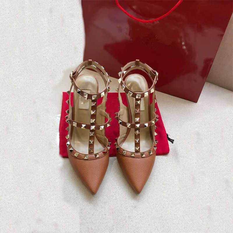 2021 Fashion Designer Womens Shoes Bottom High Heels Nude Black Leather Pointed Toes Pumps Valentinoes Dress Shoes Mid Heeled Shoes
2021 Fashion Designer Womens Shoes Bottom High Heels Nude Black Leather Pointed Toes Pumps Valentinoes Dress Shoes Mid Heeled Shoes