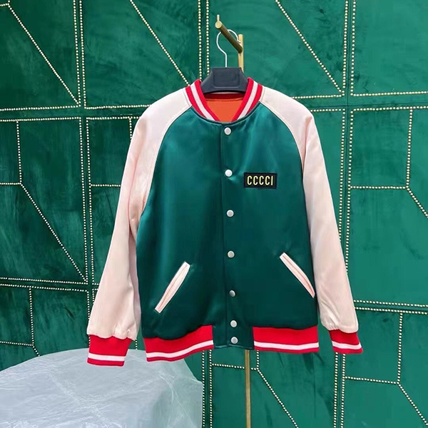 2022 Vingtage Casual Baseball Jacket Men And Women Europe Style Match Color Luxury Designer Clothing Outwear Silk Satin Fabric Pinapple Rose, Green
2022 Vingtage Casual Baseball Jacket Men And Women Europe Style Match Color Luxury Designer Clothing Outwear Silk Satin Fabric Pinapple Rose, Green