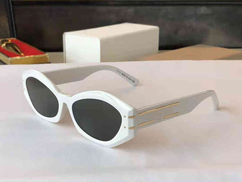 Designer Sunglasses B1u Cd Home Ins Cat's Eye Sunglass the Same Small Face Anti Uv Sunglass
Designer Sunglasses B1u Cd Home Ins Cat's Eye Sunglass the Same Small Face Anti Uv Sunglass