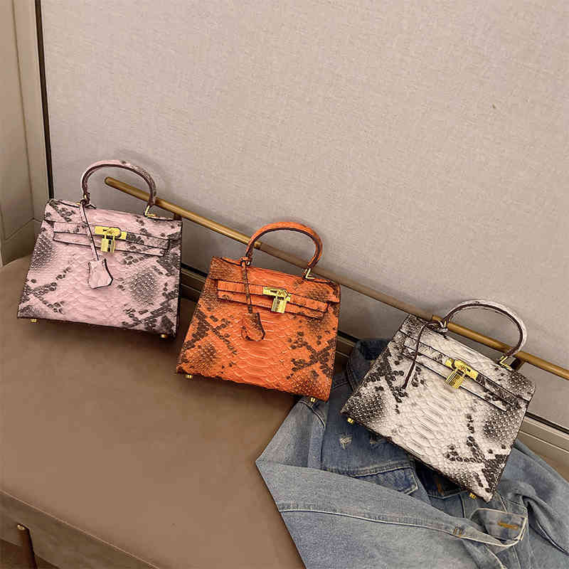 Original edition Designer Classic hremm Bags 2023 new niche snake pattern kelyss bag texture crocodile platinum European and American fashion Single Sh, White6
Original edition Designer Classic hremm Bags 2023 new niche snake pattern kelyss bag texture crocodile platinum European and American fashion Single Sh, White6