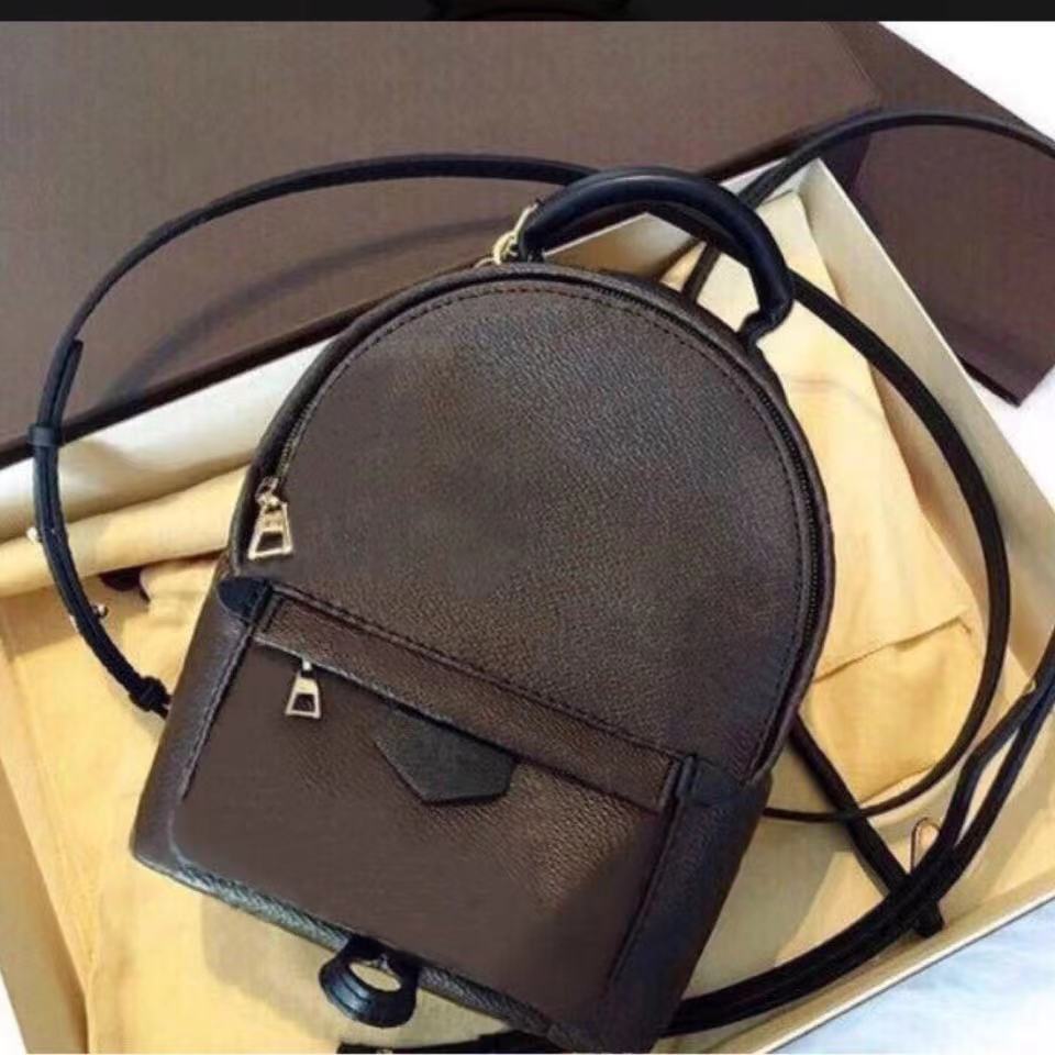 Mini Backpack Designer Women Shoulder Bag School Bags Versatile Leisure Schoolbag Students Travel Backpacks Fashion Wallets High Quality, With dust bag
Mini Backpack Designer Women Shoulder Bag School Bags Versatile Leisure Schoolbag Students Travel Backpacks Fashion Wallets High Quality, With dust bag