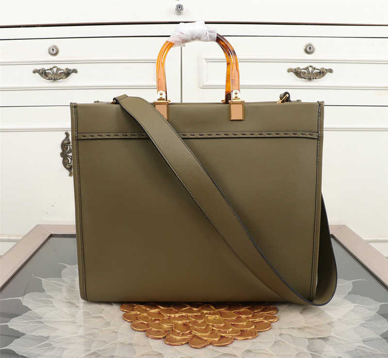 2023 Luxury Designer Bags Shopping Bags One Shoulder Crossbody Leather F x la medusa sun roma Handbags Coin Clips Hobo Wallets Baguette, Army green
2023 Luxury Designer Bags Shopping Bags One Shoulder Crossbody Leather F x la medusa sun roma Handbags Coin Clips Hobo Wallets Baguette, Army green