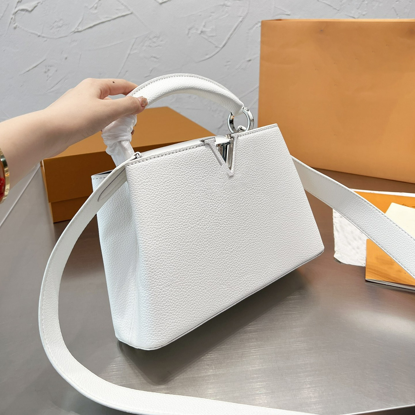 Fashion Brand Mini Shoulder Bags Women String Large Capacity Round Handbags Travel Crossbody Bag Classic Ladies Embroidery Small Handbag For Woman PBK013, Clear
Fashion Brand Mini Shoulder Bags Women String Large Capacity Round Handbags Travel Crossbody Bag Classic Ladies Embroidery Small Handbag For Woman PBK013, Clear