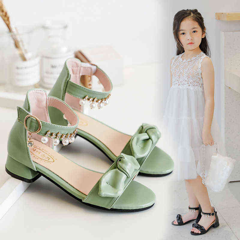 Children Girls Heeled Sandals Summer Kids Shoes with Bow Little Girl Soft-soled dent Princess Sandals Fashion G220418, Black
Children Girls Heeled Sandals Summer Kids Shoes with Bow Little Girl Soft-soled dent Princess Sandals Fashion G220418, Black
