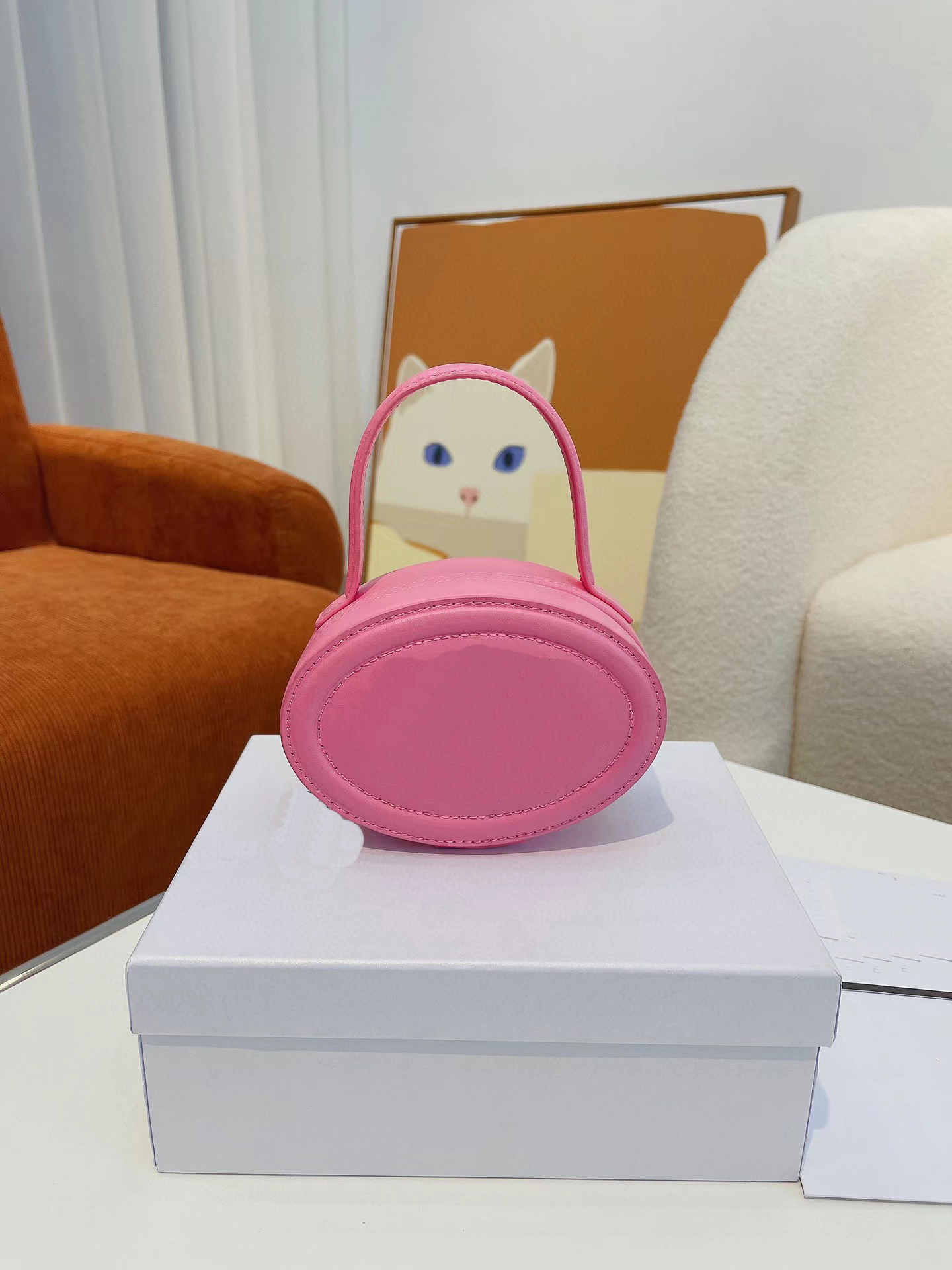 2022Classic high quality Luxury bags designer Pochette Mylockme Chain cross-body bag Genuine Leather tote Purses Handbags Women Dauphine handbag Chain shoulder, Pink
2022Classic high quality Luxury bags designer Pochette Mylockme Chain cross-body bag Genuine Leather tote Purses Handbags Women Dauphine handbag Chain shoulder, Pink