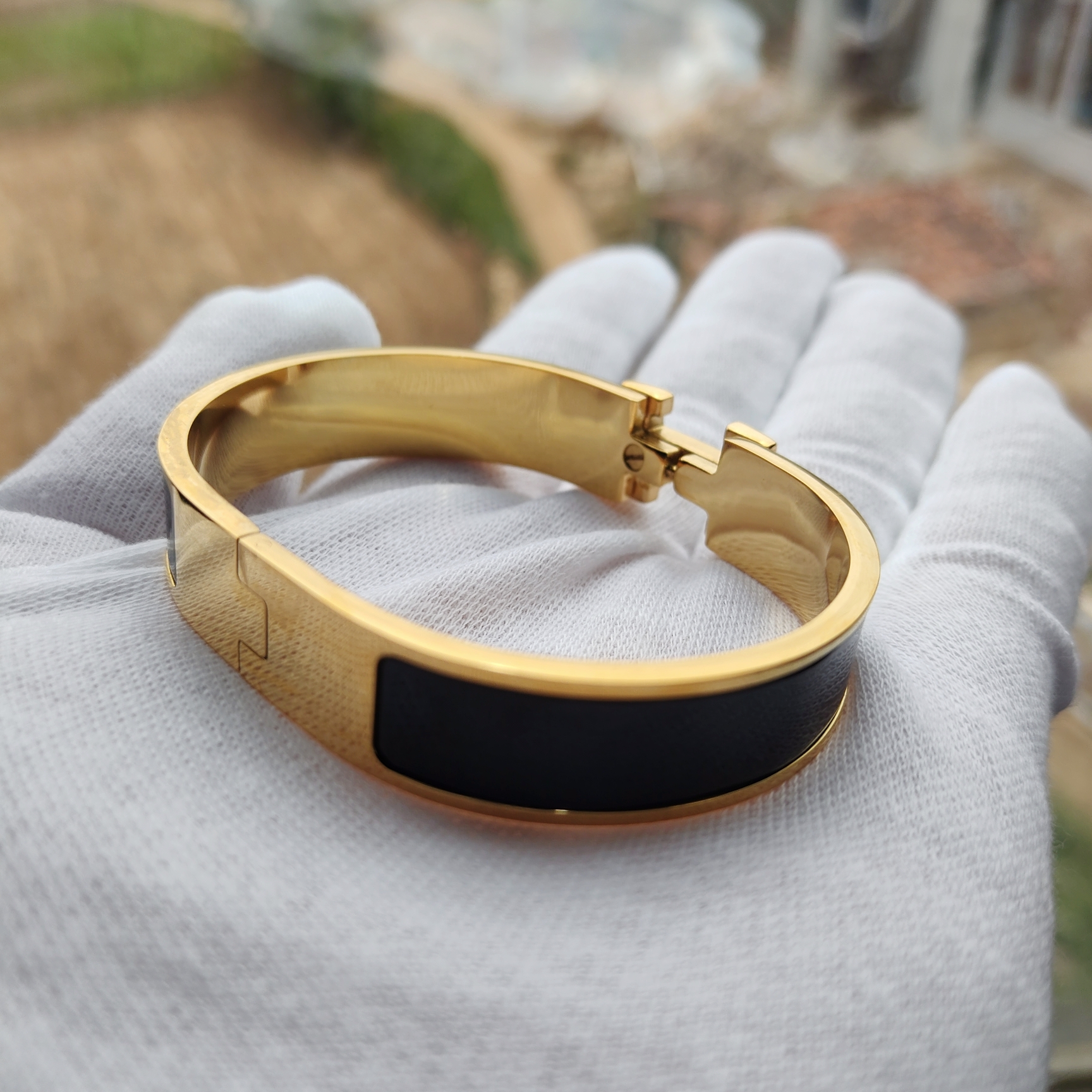 Classic Designer Enamel Bracelets Letter H cuff Bangle Women Fashion Clic Bracelet Size 17 gdg
Classic Designer Enamel Bracelets Letter H cuff Bangle Women Fashion Clic Bracelet Size 17 gdg