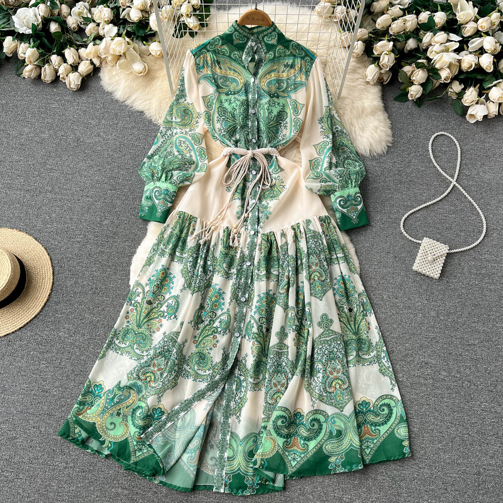 Hong Kong Style Retro Denim Dress Female Design Sense Niche Folds Waist Slimming Square Neck Tie Western-Style A-line Vestidos 2023, Same as picture
Hong Kong Style Retro Denim Dress Female Design Sense Niche Folds Waist Slimming Square Neck Tie Western-Style A-line Vestidos 2023, Same as picture