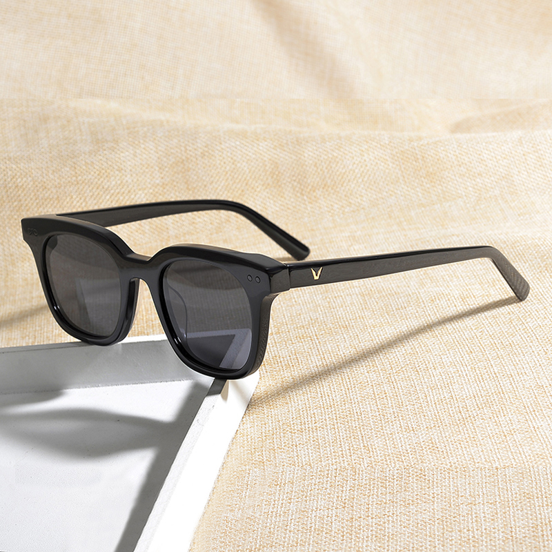 Korean Luxury Brand Square Men's and Women's Sunglasses UV400 Black Acetate Sun Glasses Frame with Grey Blue Yellow Red Colored Lenses High Quality Outdoor Sunglass
Korean Luxury Brand Square Men's and Women's Sunglasses UV400 Black Acetate Sun Glasses Frame with Grey Blue Yellow Red Colored Lenses High Quality Outdoor Sunglass