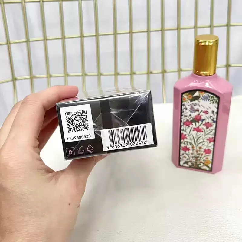 Luxuries designer woman perfume 100ml flora miss Cologne perfumes High Version Lady Perfume Fragrance Spray EDP EDT Long Pleasant Gift Whole Drops 40883-PARIS
Luxuries designer woman perfume 100ml flora miss Cologne perfumes High Version Lady Perfume Fragrance Spray EDP EDT Long Pleasant Gift Whole Drops 40883-PARIS