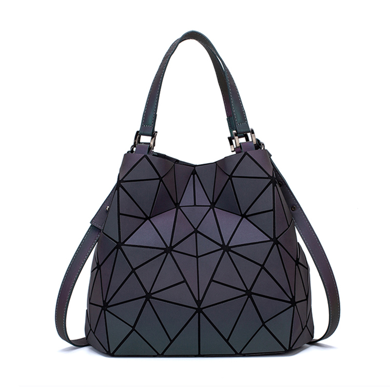 3 Luminous bao big bag Holographic reflective geometric bags for women Quilted Shoulder Bags female Handbags bolsa feminina 220607 4