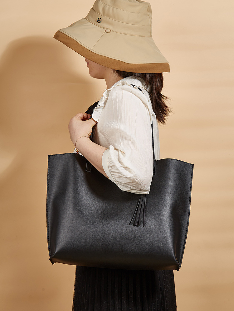Luxury Designer Handbag Women Gold Chain Soft Soho Shoulder Bags Embossed Luggage Shopping Bag Tassel Bags 308982 Totes, For shipping
Luxury Designer Handbag Women Gold Chain Soft Soho Shoulder Bags Embossed Luggage Shopping Bag Tassel Bags 308982 Totes, For shipping