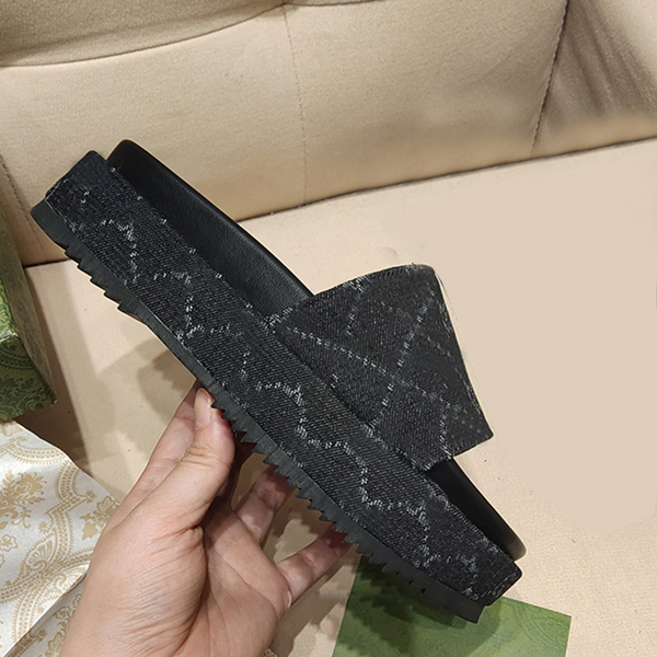 Thick Bottom Slippers For Women Ladies Fashion Classic Floral Flatform Designer Slides 2022 Trend Sandals Top Quality Sliders, Chocolate
Thick Bottom Slippers For Women Ladies Fashion Classic Floral Flatform Designer Slides 2022 Trend Sandals Top Quality Sliders, Chocolate