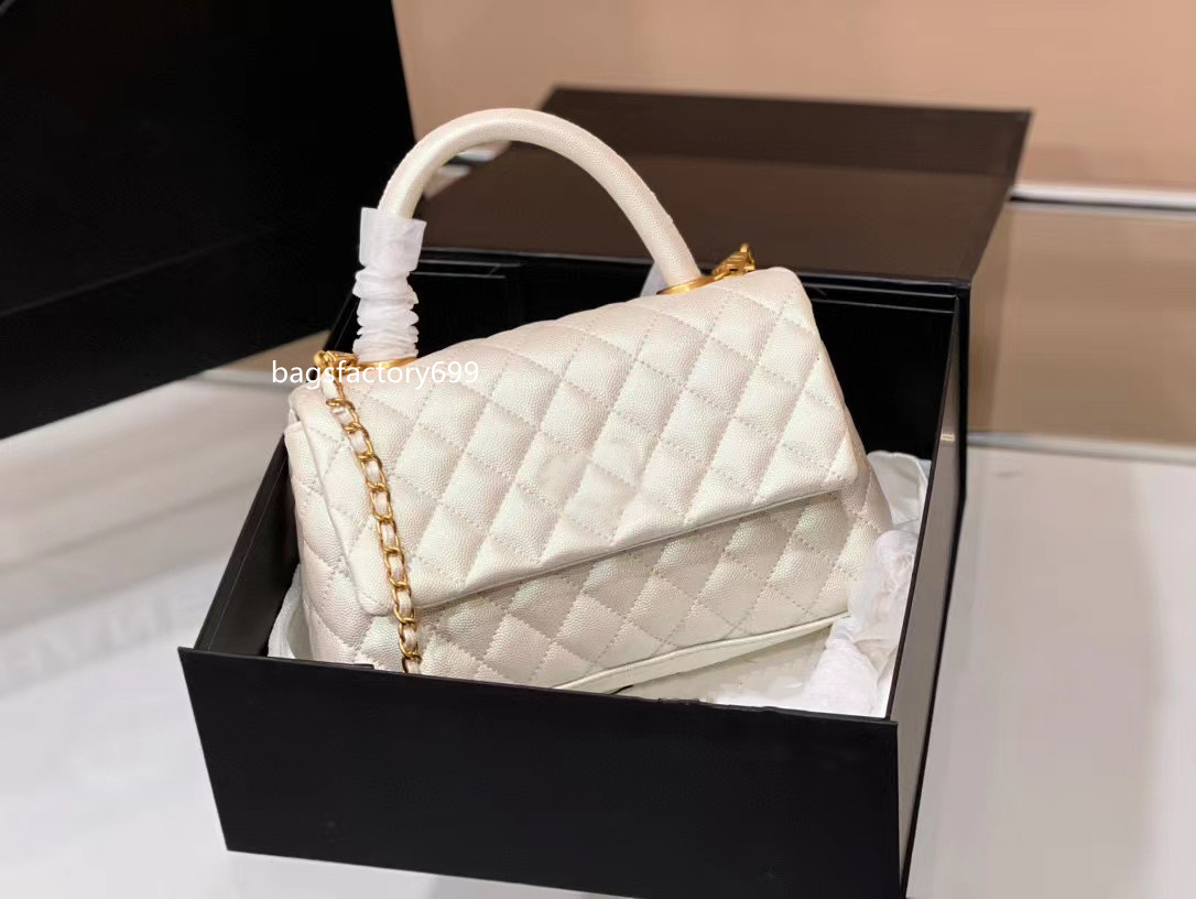 2022 ss handle bag sewing before the French women's classic 4 color skin flap and colorful hardware Cossbody shoulder purse high quality small handbag wholesale price, Box
2022 ss handle bag sewing before the French women's classic 4 color skin flap and colorful hardware Cossbody shoulder purse high quality small handbag wholesale price, Box
