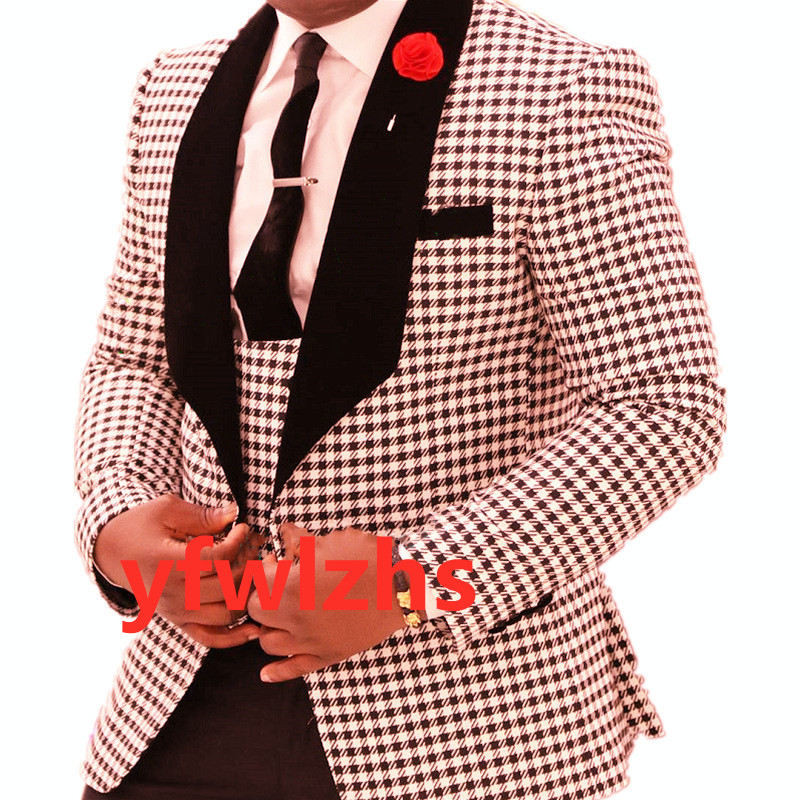 Custom-made One Button Men Suits Shawl Lapel Groomsmen Groom Tuxedos Wedding/Prom/Dinner Man Blazer(Jacket+Pants+Tie+Vest) M32, Same as image
Custom-made One Button Men Suits Shawl Lapel Groomsmen Groom Tuxedos Wedding/Prom/Dinner Man Blazer(Jacket+Pants+Tie+Vest) M32, Same as image