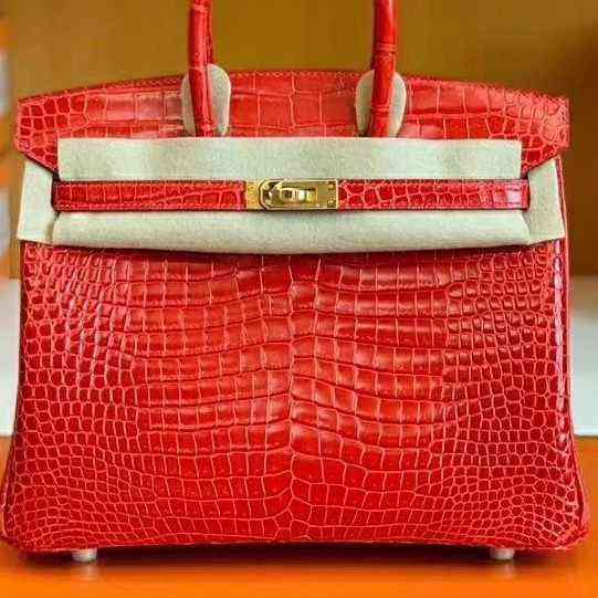 Top quality tote herme birkins 2022 new bag platinum leather women's hand lock Alligator Leather Shoulder Bag tide 8OKX, Red
Top quality tote herme birkins 2022 new bag platinum leather women's hand lock Alligator Leather Shoulder Bag tide 8OKX, Red