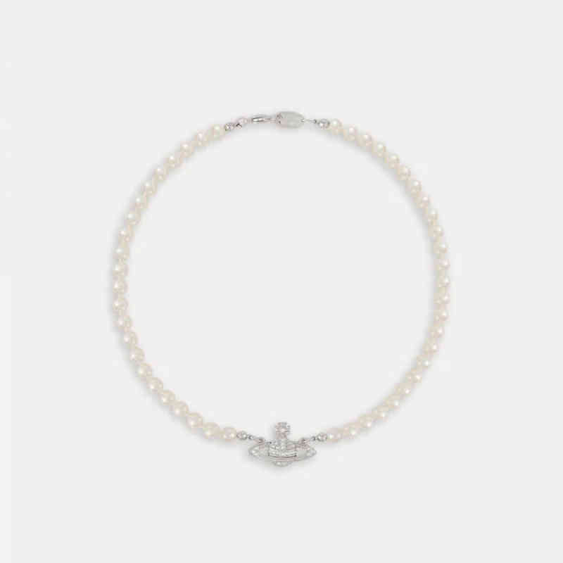 Pendant Necklaces Fashion Vivian West Queen Pearl Full Diamond Necklace Classic Women's Jewelry Versatile Clavicle Lobster Clasp Chain T2302031
Pendant Necklaces Fashion Vivian West Queen Pearl Full Diamond Necklace Classic Women's Jewelry Versatile Clavicle Lobster Clasp Chain T2302031