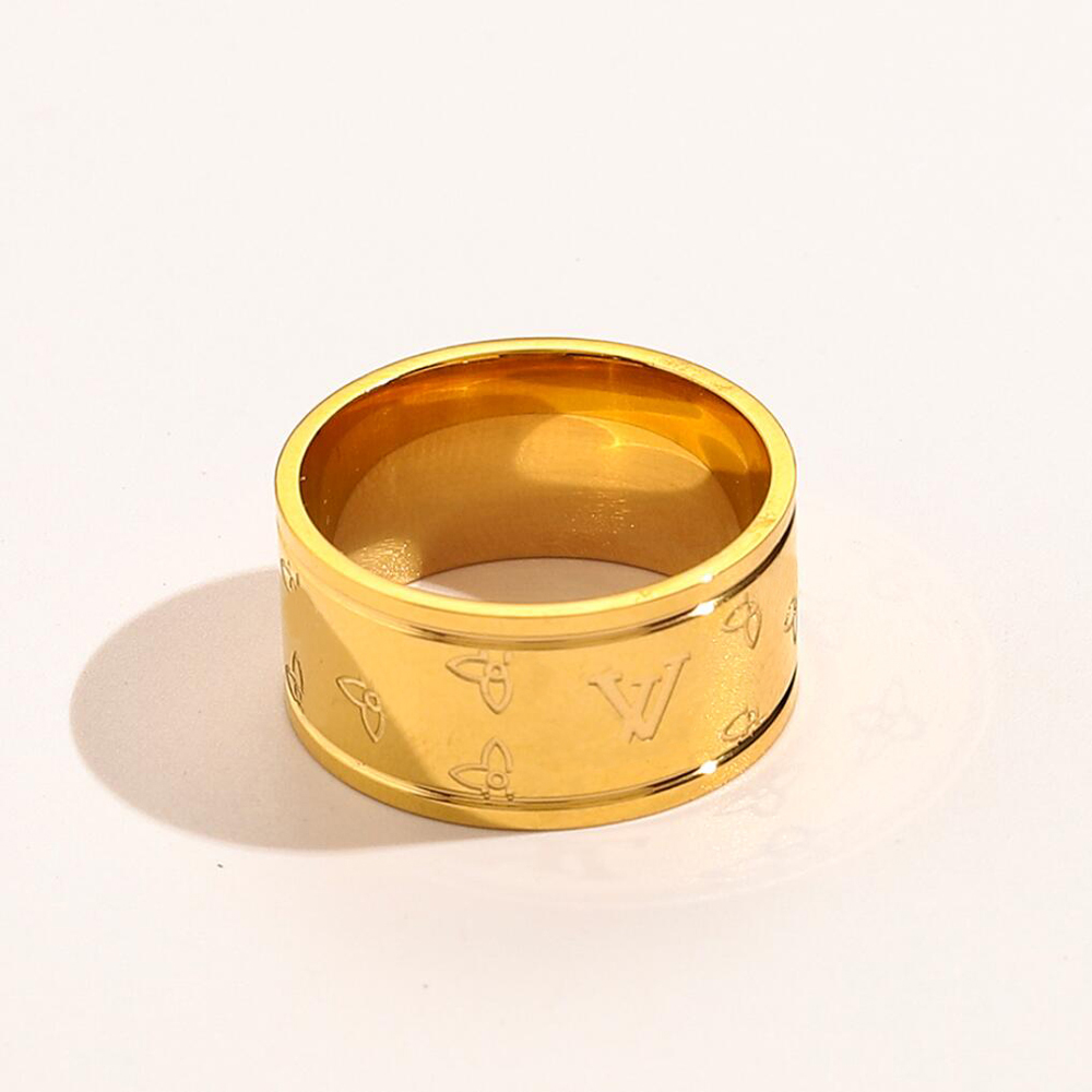 Highly Quality Luxury Jewelry Designer Item Rings Women Love Charms Wedding Supplies Stainless Steel Rhinestone Ring Fine Finger Ring ZG1132
Highly Quality Luxury Jewelry Designer Item Rings Women Love Charms Wedding Supplies Stainless Steel Rhinestone Ring Fine Finger Ring ZG1132