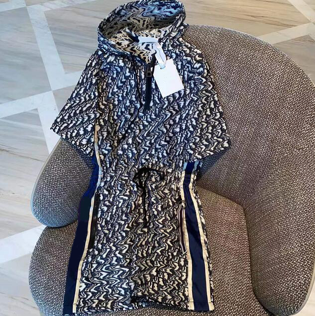 Fashion 2022 Spring Summer Women Vintage Casual Dresses Embroidery Pattern outdoor letter trend with Hooded Tees Women' Clothing, No.1
Fashion 2022 Spring Summer Women Vintage Casual Dresses Embroidery Pattern outdoor letter trend with Hooded Tees Women' Clothing, No.1