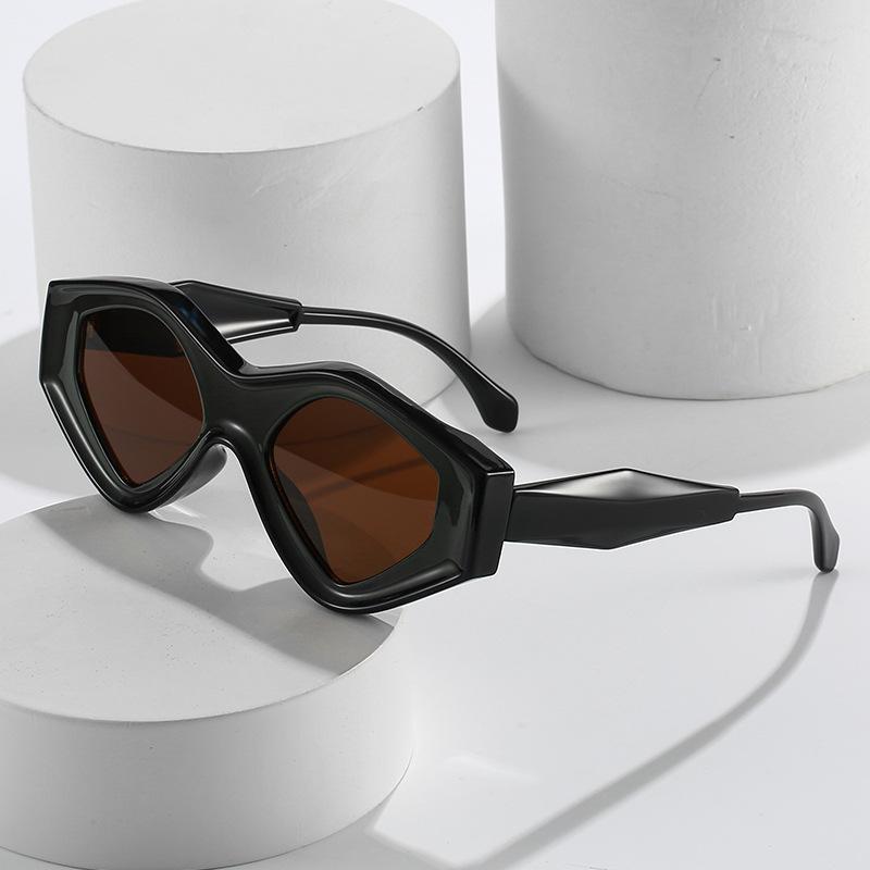 Sunglasses Women Fashion Polygonal Sunglass Personality Color Block Cat Eye Sun Glasses Retro UV400 Shades Eyewear Gafas De SolSunglasses
Sunglasses Women Fashion Polygonal Sunglass Personality Color Block Cat Eye Sun Glasses Retro UV400 Shades Eyewear Gafas De SolSunglasses