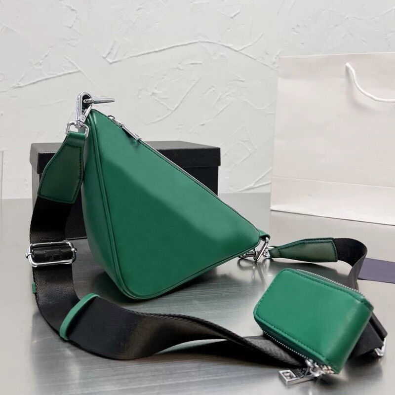 Luxury Genuine Leather Shoulder Bag Designer Women Men High Quality Cowhide Three-in-One Crossbody Bag athletic Triangle Bags Letter Embossing mens wallet, White
Luxury Genuine Leather Shoulder Bag Designer Women Men High Quality Cowhide Three-in-One Crossbody Bag athletic Triangle Bags Letter Embossing mens wallet, White
