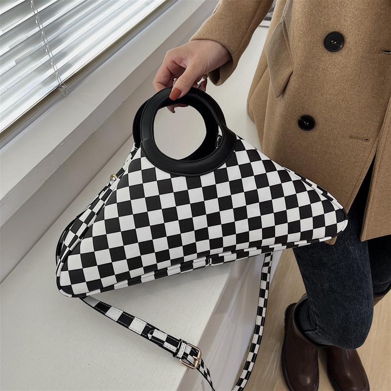 Evening Bags Luxury Designer Trend Ladies Handbags 2022 Women Brand Fashion Lattice Crossbody Bag For Sexy Leopard Shoulder FemaleEvening, Black
Evening Bags Luxury Designer Trend Ladies Handbags 2022 Women Brand Fashion Lattice Crossbody Bag For Sexy Leopard Shoulder FemaleEvening, Black