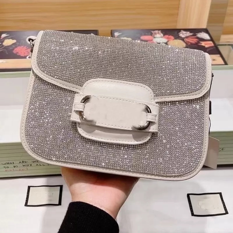 Bright Diamond Handbag Purse Bling Beads Messenger Bags Fashion letter Crossbody Shoulder Bag Silver Buckle Hasp Flap Bag Dinner Bags Wallet
Bright Diamond Handbag Purse Bling Beads Messenger Bags Fashion letter Crossbody Shoulder Bag Silver Buckle Hasp Flap Bag Dinner Bags Wallet