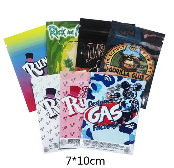 JOKES UP 7*10cm mylar bag 1g zipper resealable white pink runtz insane gorilla glue gas edibles packaging clear back 
JOKES UP 7*10cm mylar bag 1g zipper resealable white pink runtz insane gorilla glue gas edibles packaging clear back