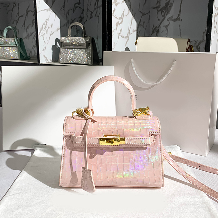 Lady bag Clutch Alligator Bags 2022 Niche Designer Fashion Shoulder Handbags high Quality Women Phone chains Bag Wallet Cross body totes Metallic wallets, No bag
Lady bag Clutch Alligator Bags 2022 Niche Designer Fashion Shoulder Handbags high Quality Women Phone chains Bag Wallet Cross body totes Metallic wallets, No bag