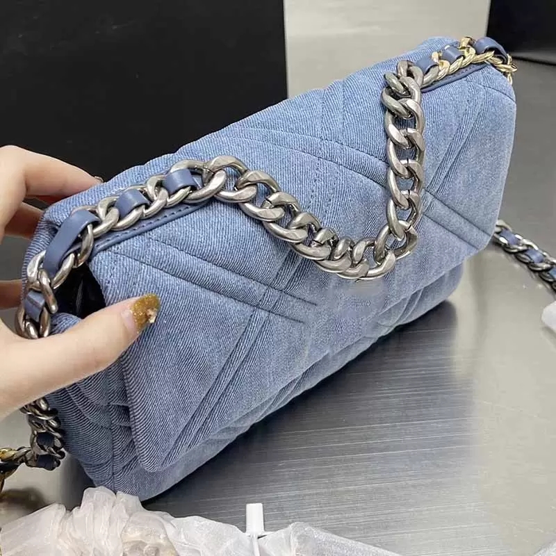 26CM Ladies Mini Flap Crossbody Designer Bags Bule Cowboy High Quality Classic Handbags Multi-color Metal Chain Diamond Quilting Shoulder Bag Handbag For Womens AKA, Extra freight
26CM Ladies Mini Flap Crossbody Designer Bags Bule Cowboy High Quality Classic Handbags Multi-color Metal Chain Diamond Quilting Shoulder Bag Handbag For Womens AKA, Extra freight