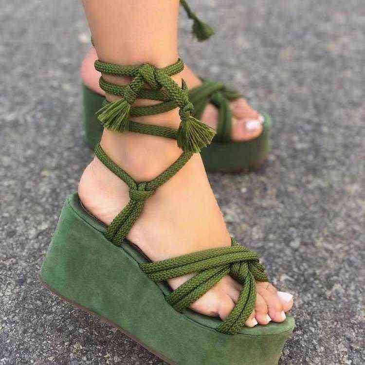 Sandals Fashion 2022 Summer Women Peep-toe Shoes Woman High Heels Random Wedges Beach Sandals 220323, Red
Sandals Fashion 2022 Summer Women Peep-toe Shoes Woman High Heels Random Wedges Beach Sandals 220323, Red