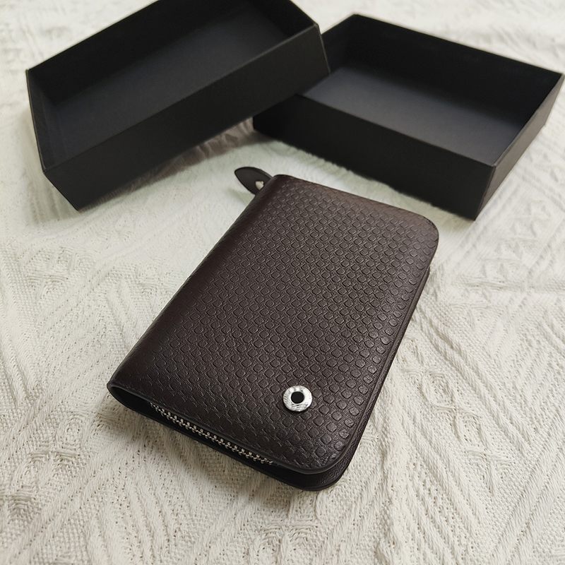 New Men Key Cases Deluxe Card Holders Designer Wallets Women Totes Brown Leather Money Clip Style Euro Trend Slim Fit Small Portfolio Comes with Box, Brown+box
New Men Key Cases Deluxe Card Holders Designer Wallets Women Totes Brown Leather Money Clip Style Euro Trend Slim Fit Small Portfolio Comes with Box, Brown+box