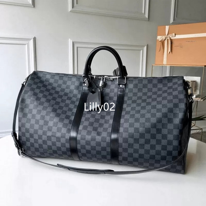 Top Quality New Men Duffle Bag Women Travel Bags Hand Luggage Travel Bags Men Pu Leather Handbags Large CrossBody Bags Totes 55cm
Top Quality New Men Duffle Bag Women Travel Bags Hand Luggage Travel Bags Men Pu Leather Handbags Large CrossBody Bags Totes 55cm